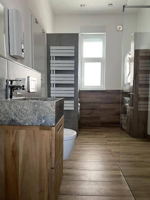 Moderne, Stilvolle Ferienwohnung In Eich Eich  Esterno foto