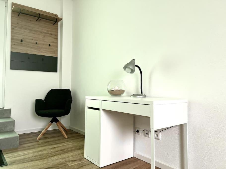 Moderne, Stilvolle Ferienwohnung In Eich Eich  Esterno foto